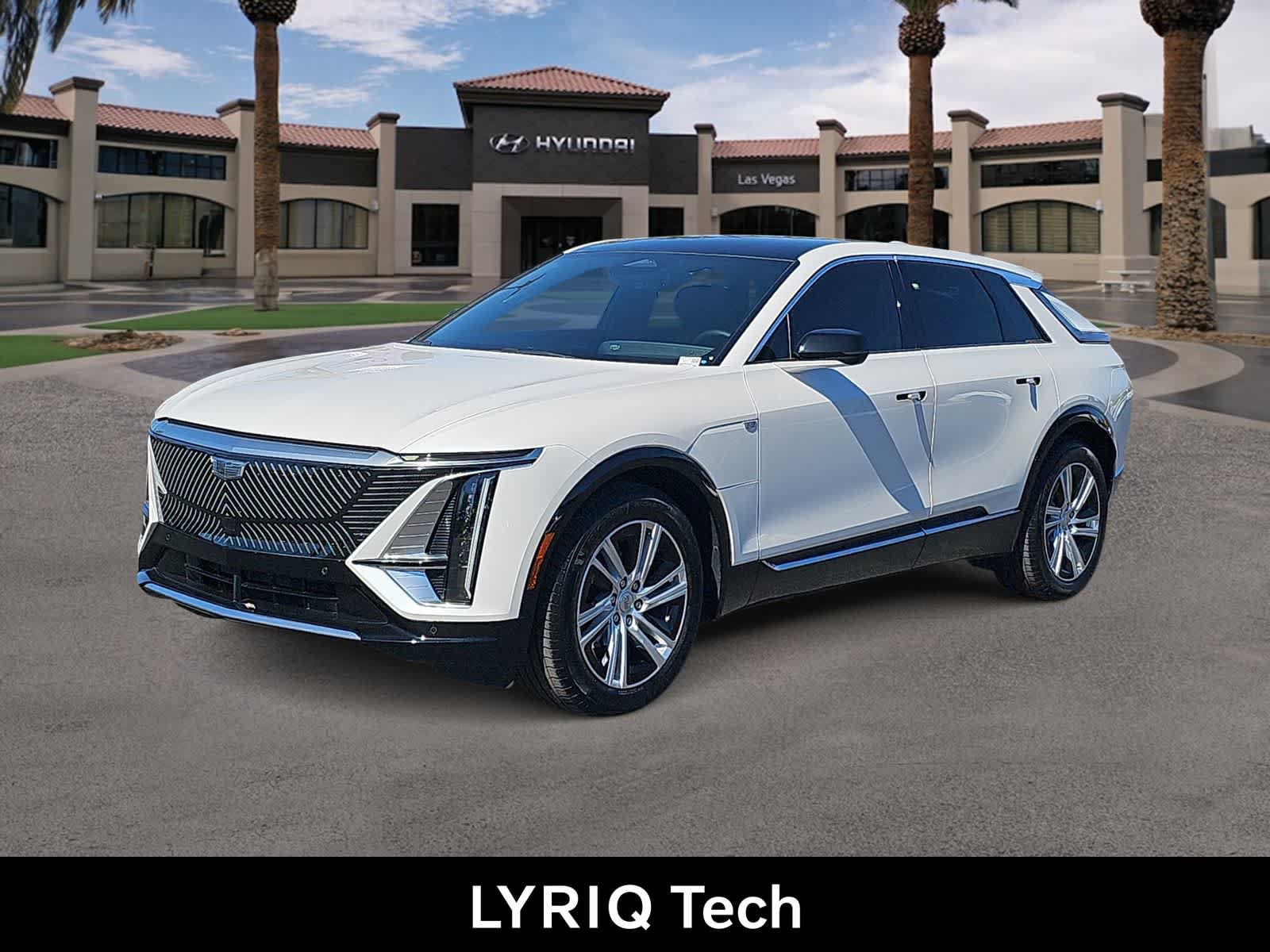 Used 2024 Cadillac Lyriq Tech AWD/4WD image 4