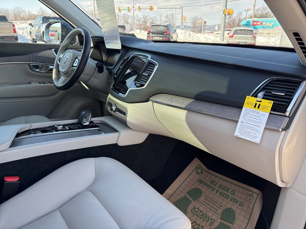 Certified 2023 Volvo XC90 B5 Plus w/ Protection Package Premier image 41