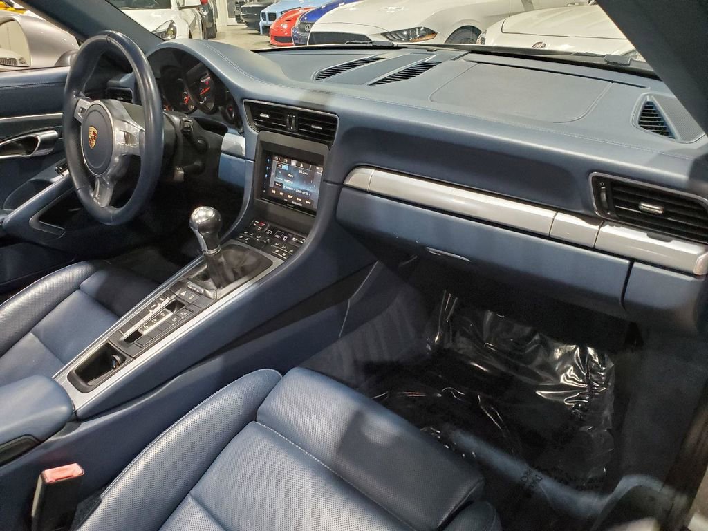 Used 2013 Porsche 911 Carrera image 16