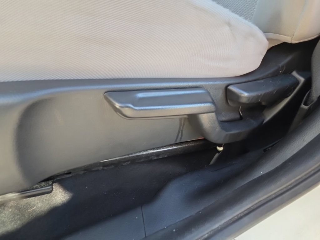 Used 2018 Honda HR-V LX image 24