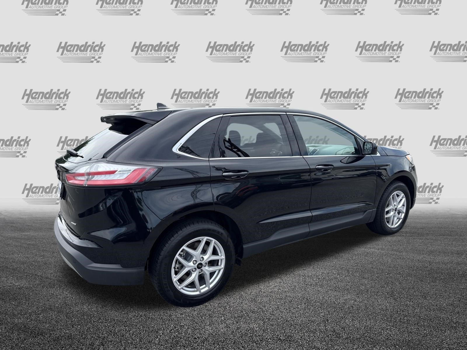Used 2024 Ford Edge SEL AWD/4WD image 10