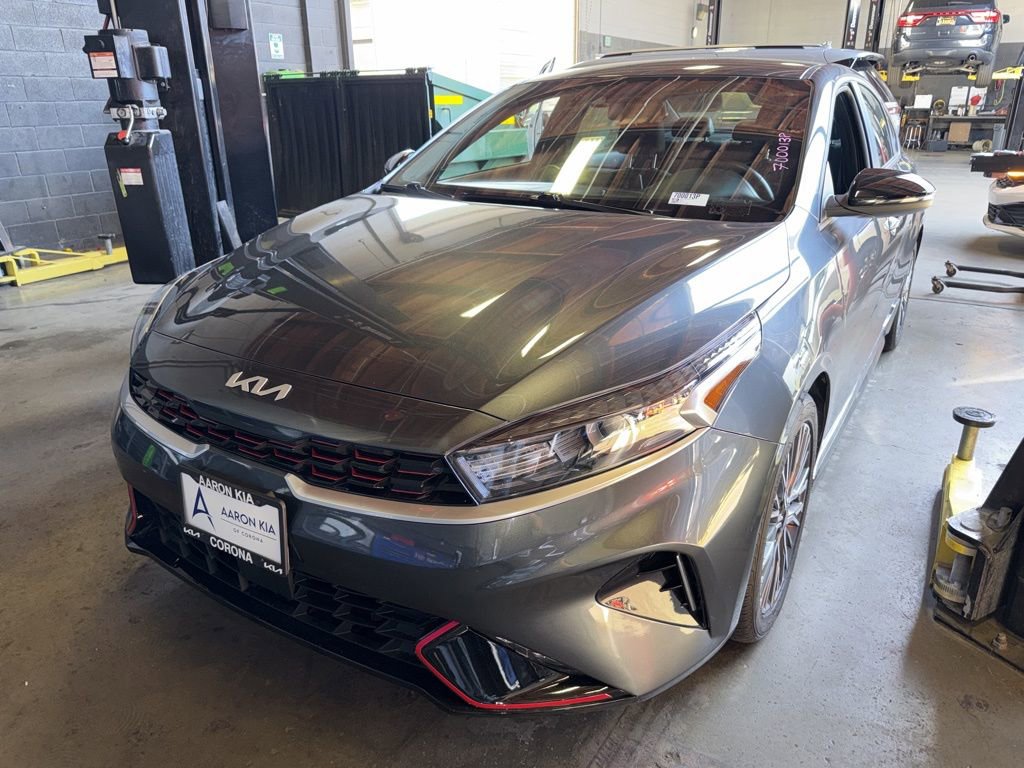 Used 2024 Kia Forte GT-Line image 2