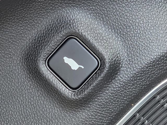 Used 2025 Acura MDX w/ Technology Package image 38