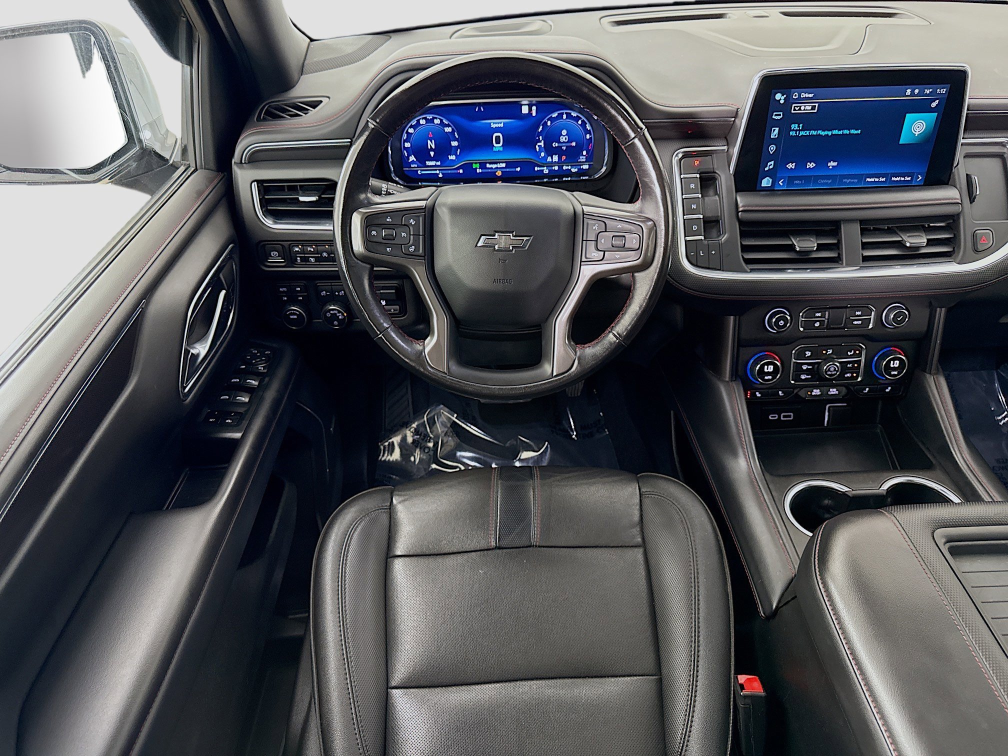 Used 2022 Chevrolet Tahoe RST w/ Luxury Package AWD/4WD image 24