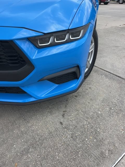 Used 2024 Ford Mustang Coupe RWD image 11