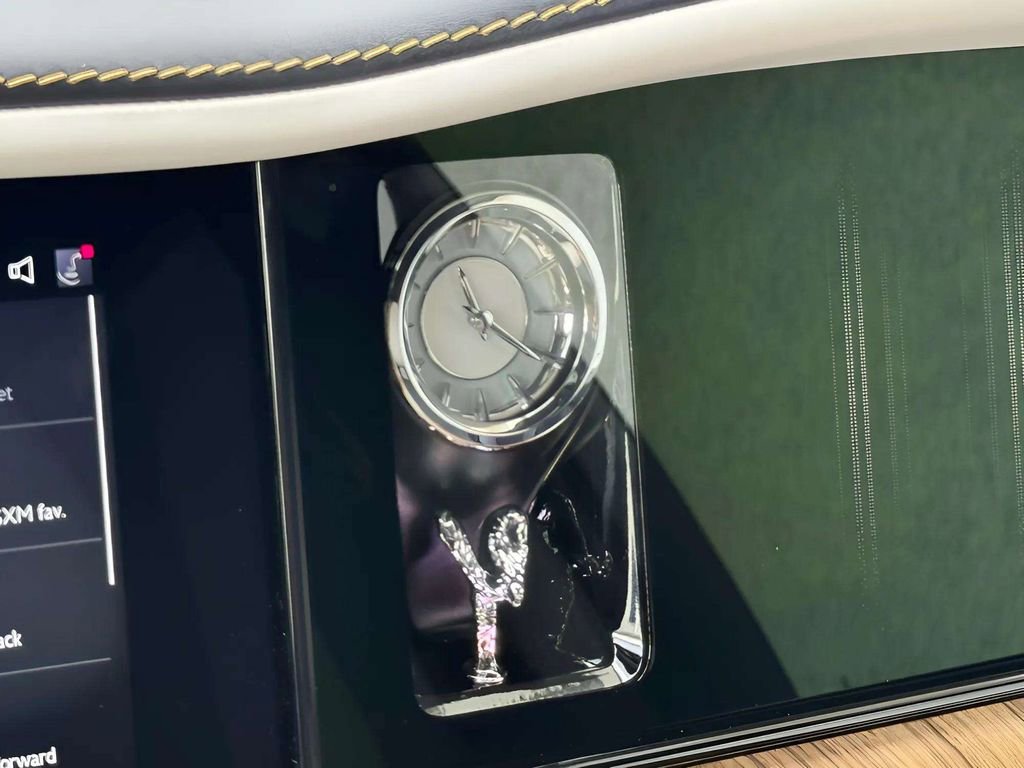 New 2025 Rolls-Royce Cullinan image 15