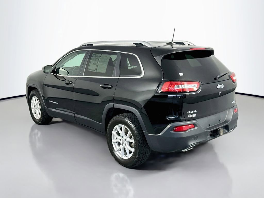Used 2018 Jeep Cherokee Latitude Plus w/ Comfort/Convenience Group AWD/4WD image 5