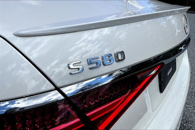 Certified 2022 Mercedes-Benz S 580 4MATIC Sedan image 27