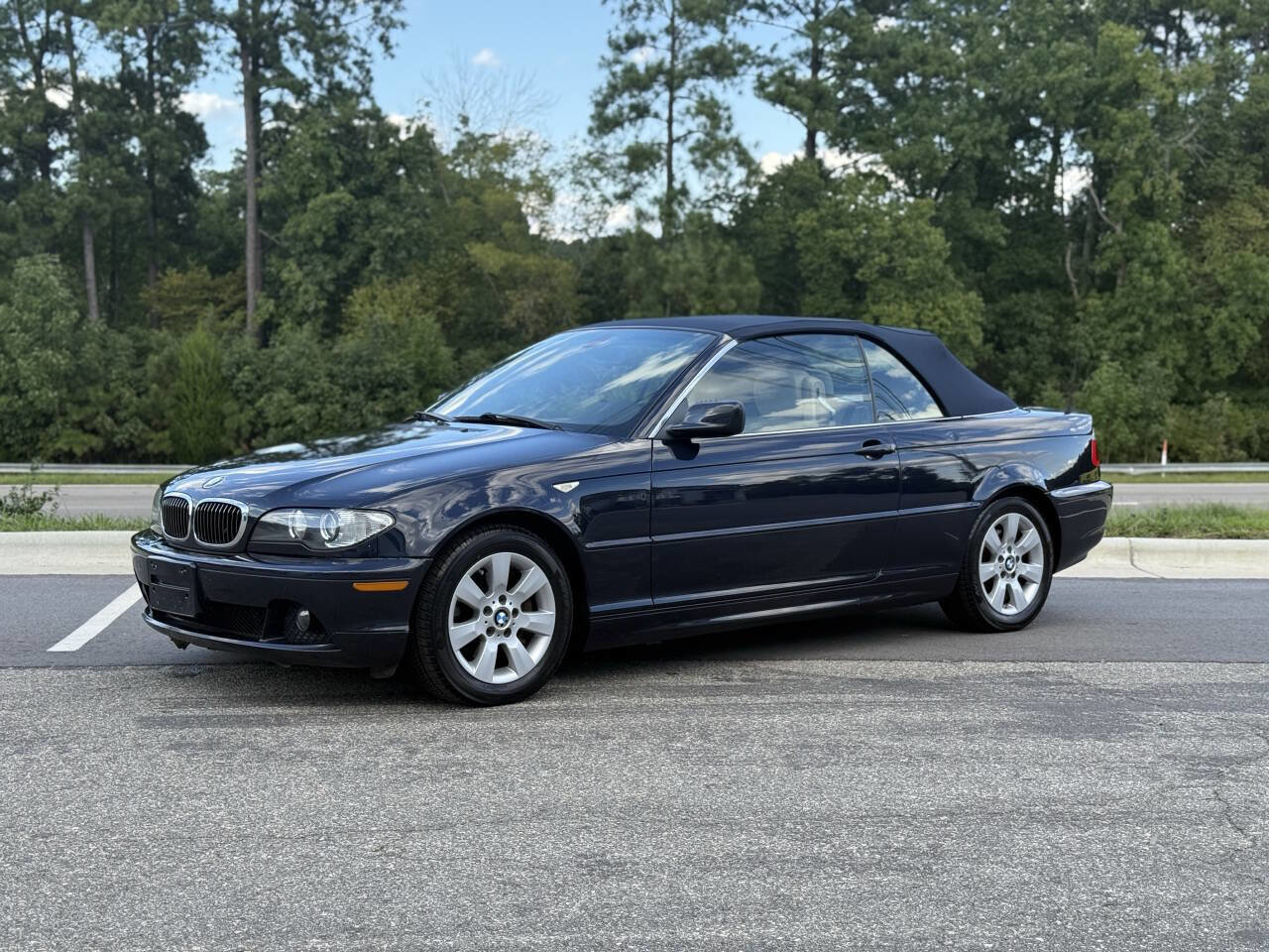 Used 2005 BMW 325Ci Convertible image 2