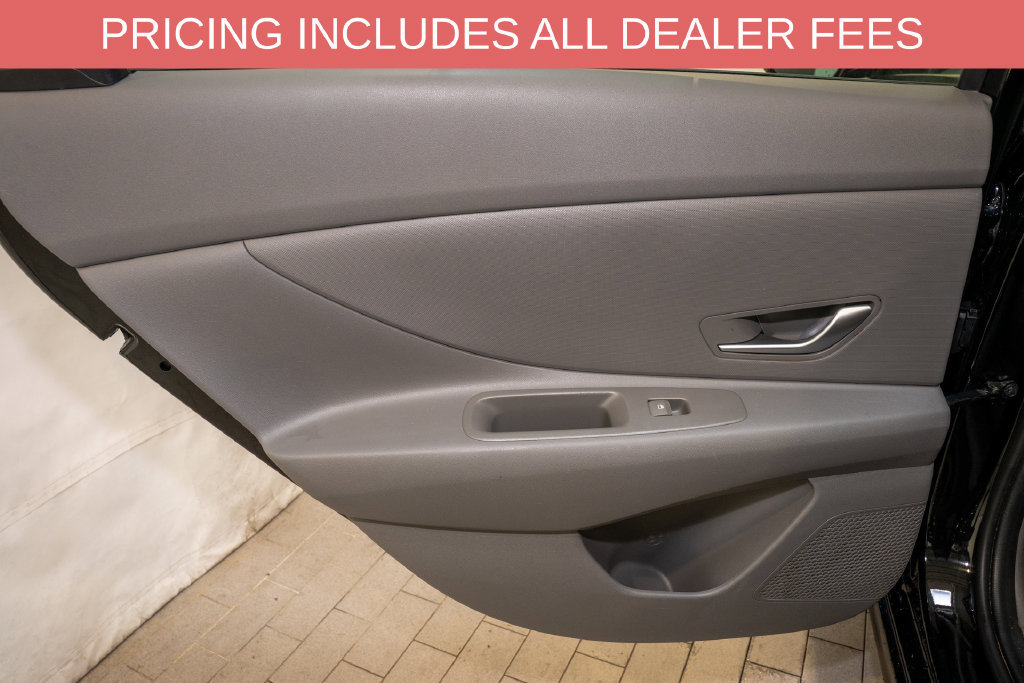 Used 2024 Hyundai Elantra SEL FWD image 9