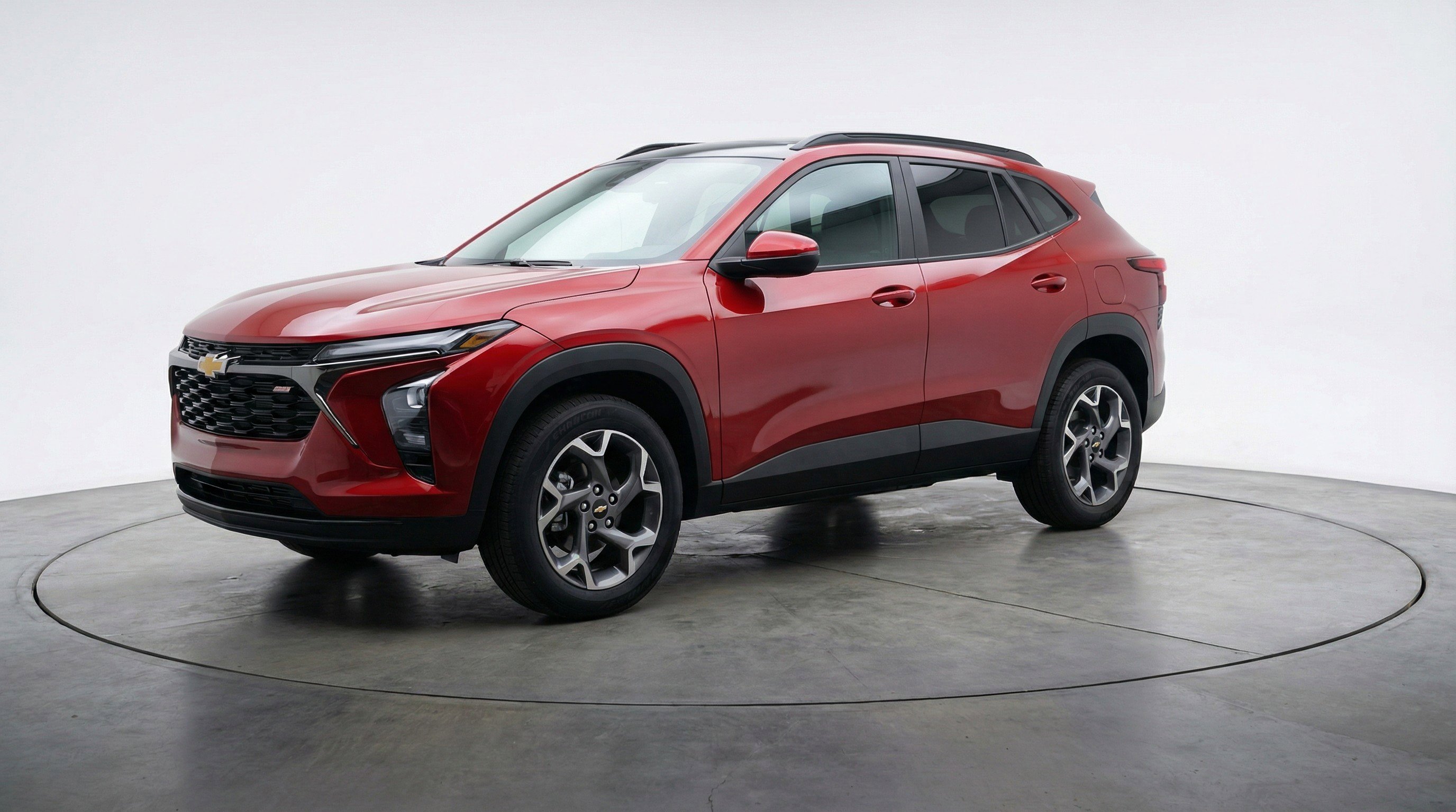 Used 2025 Chevrolet Trax LT FWD image 3