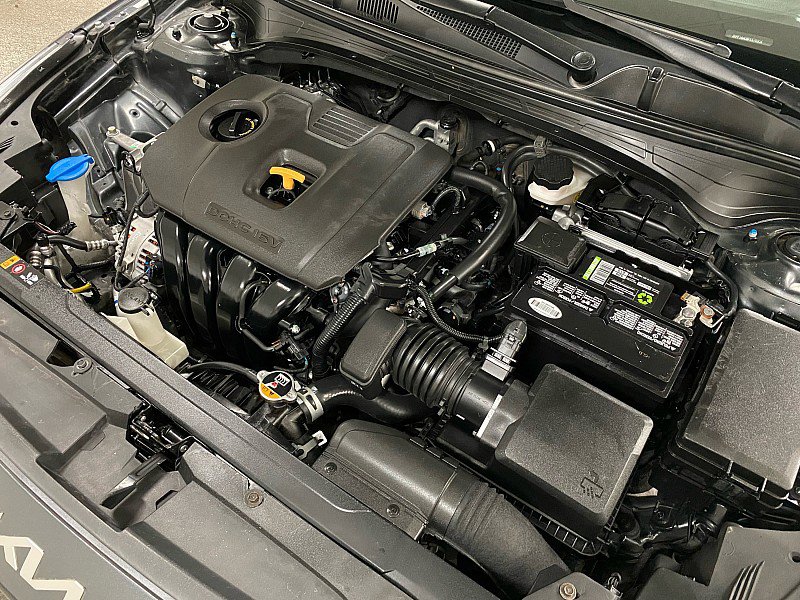 Used 2023 Kia Forte LX image 16