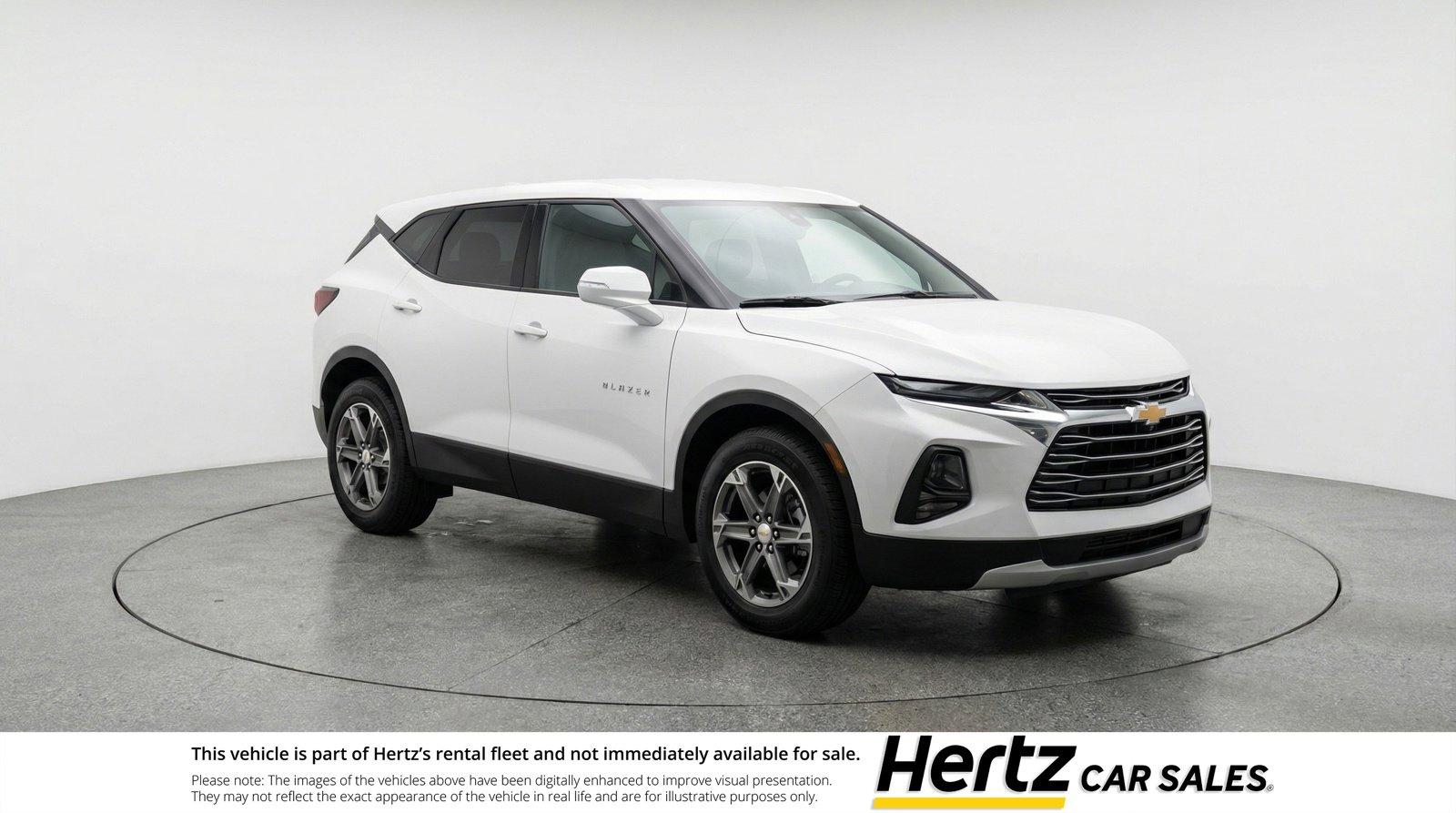 Used 2025 Chevrolet Blazer LT image 1