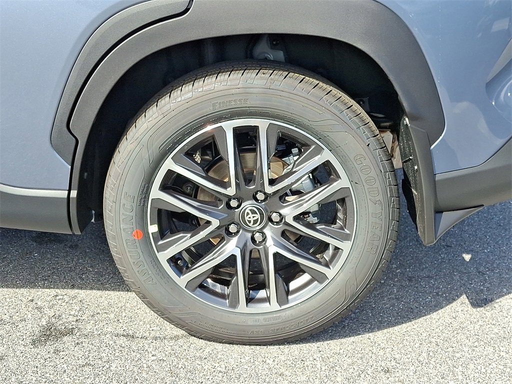 New 2026 Toyota Corolla Cross XLE image 18
