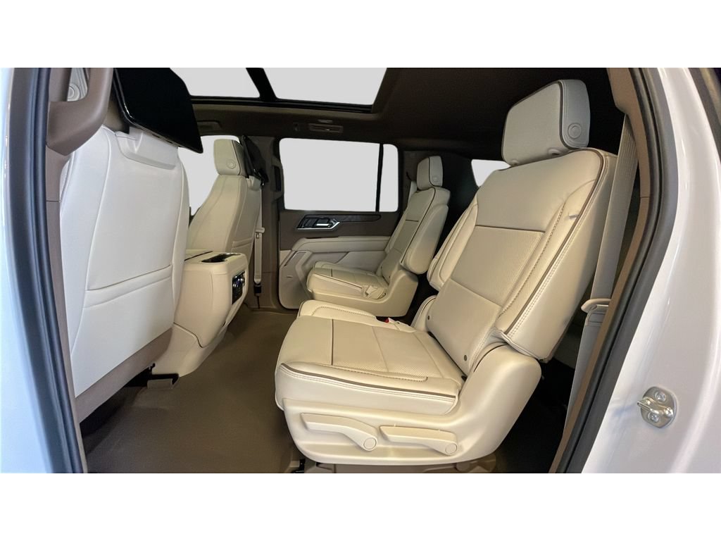 New 2026 GMC Yukon XL Denali w/ Denali Reserve Package AWD/4WD image 15