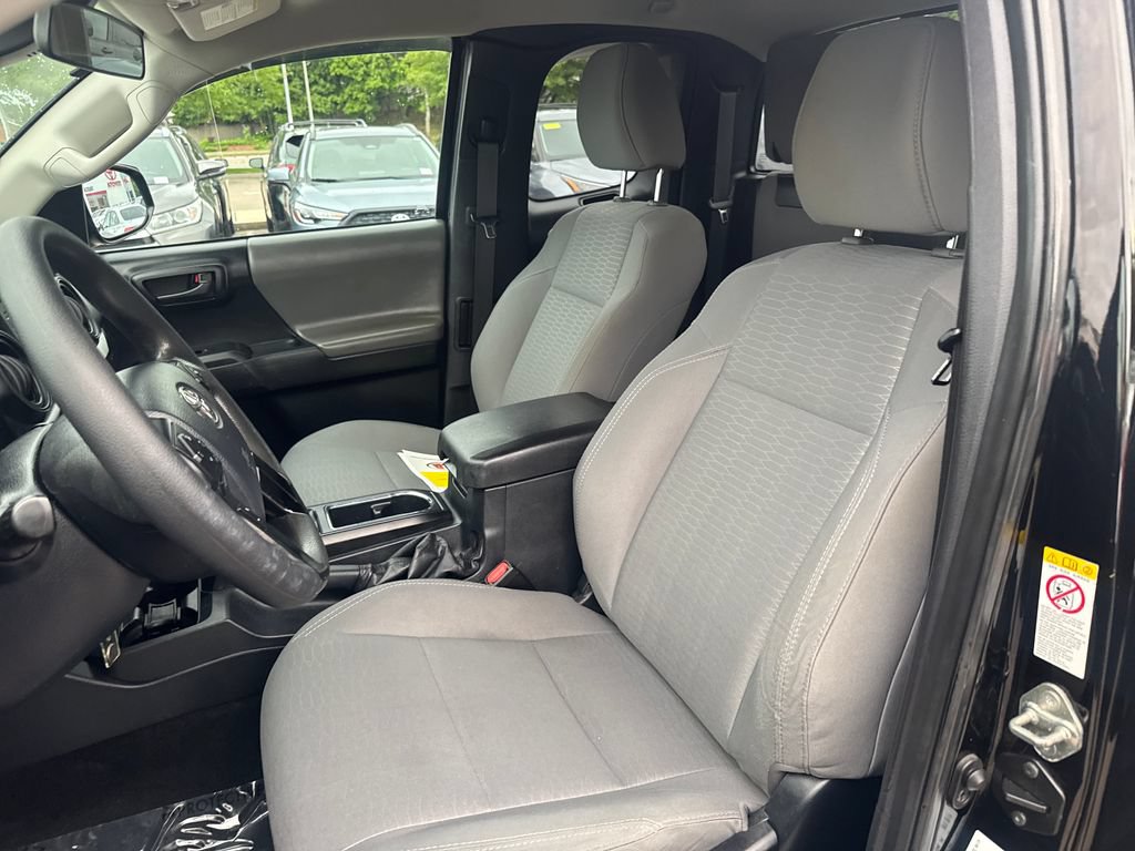 Used 2019 Toyota Tacoma SR w/ SX Package AWD/4WD image 15