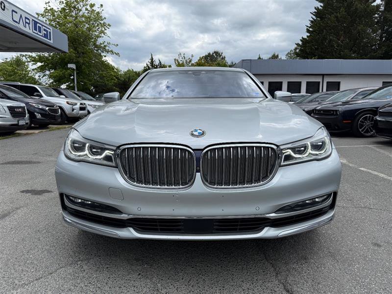 Used 2018 BMW 750Li xDrive AWD/4WD image 2