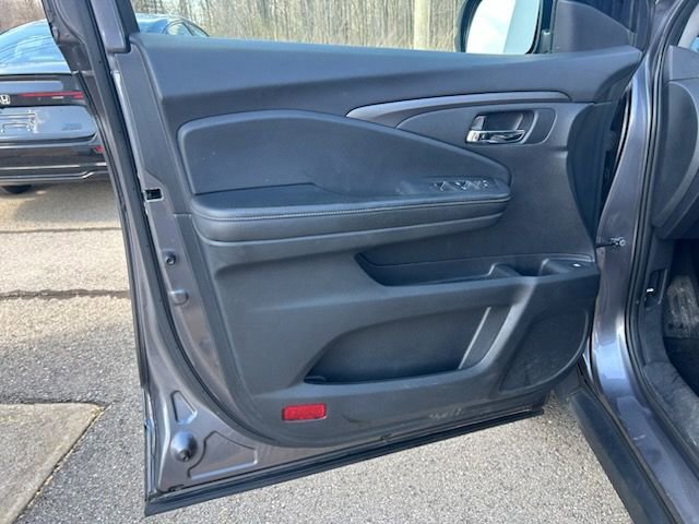 Used 2019 Honda Ridgeline RTL-T image 9