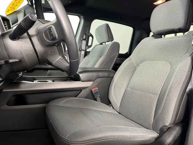 Used 2022 RAM 1500 Big Horn AWD/4WD image 17
