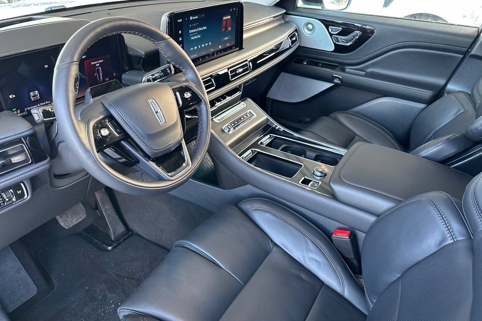 New 2026 Lincoln Aviator Reserve AWD/4WD image 9