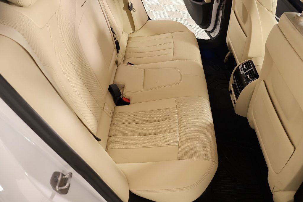 Used 2023 BMW 530i xDrive w/ Convenience Package image 16