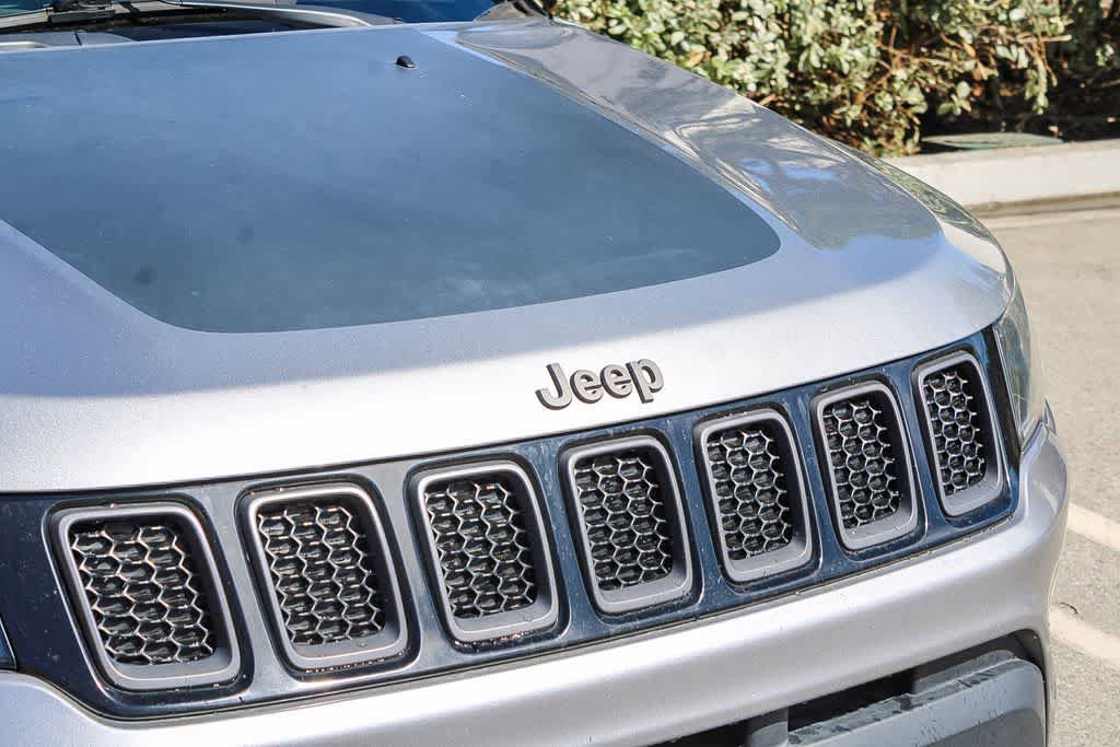 Used 2020 Jeep Compass Trailhawk AWD/4WD image 5