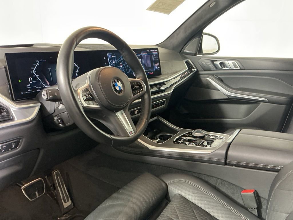 Certified 2023 BMW X7 xDrive40i w/ Executive Package image 22
