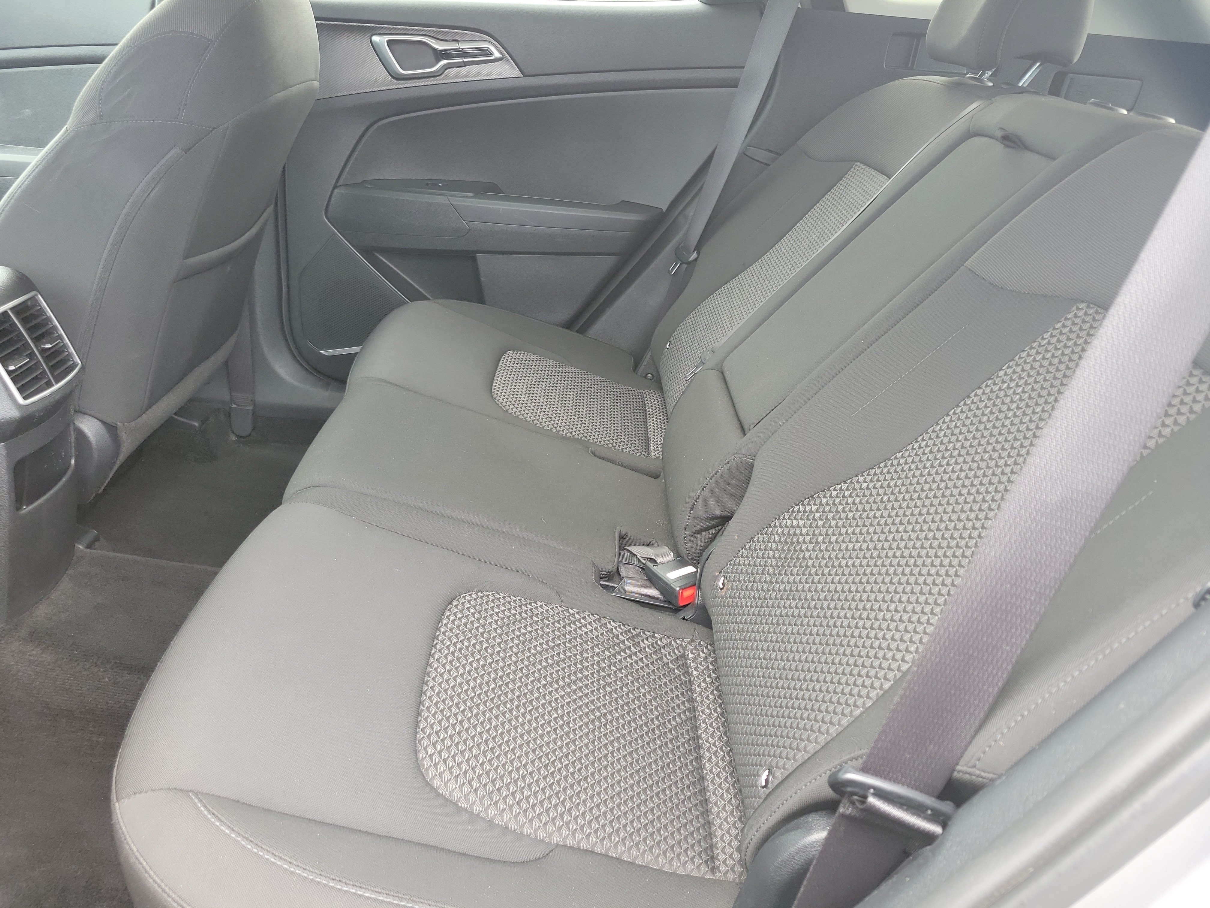 Used 2023 Kia Sportage LX FWD image 14