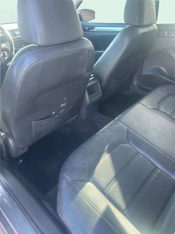 Used 2014 Volkswagen Passat 1.8T Wolfsburg Edition image 17