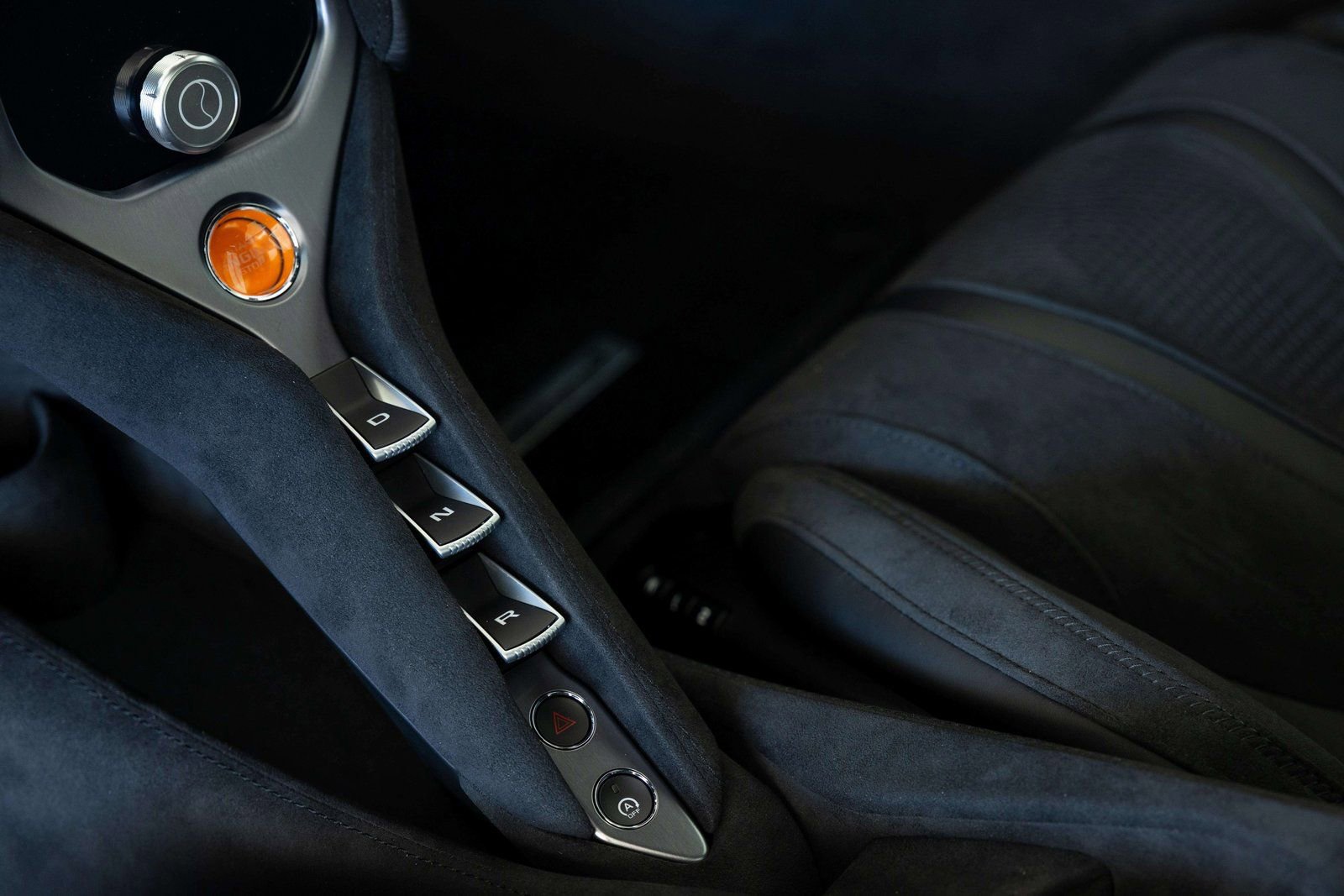 New 2026 McLaren 750S image 25