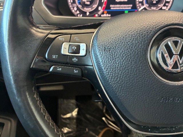 Used 2019 Volkswagen Tiguan SEL image 17