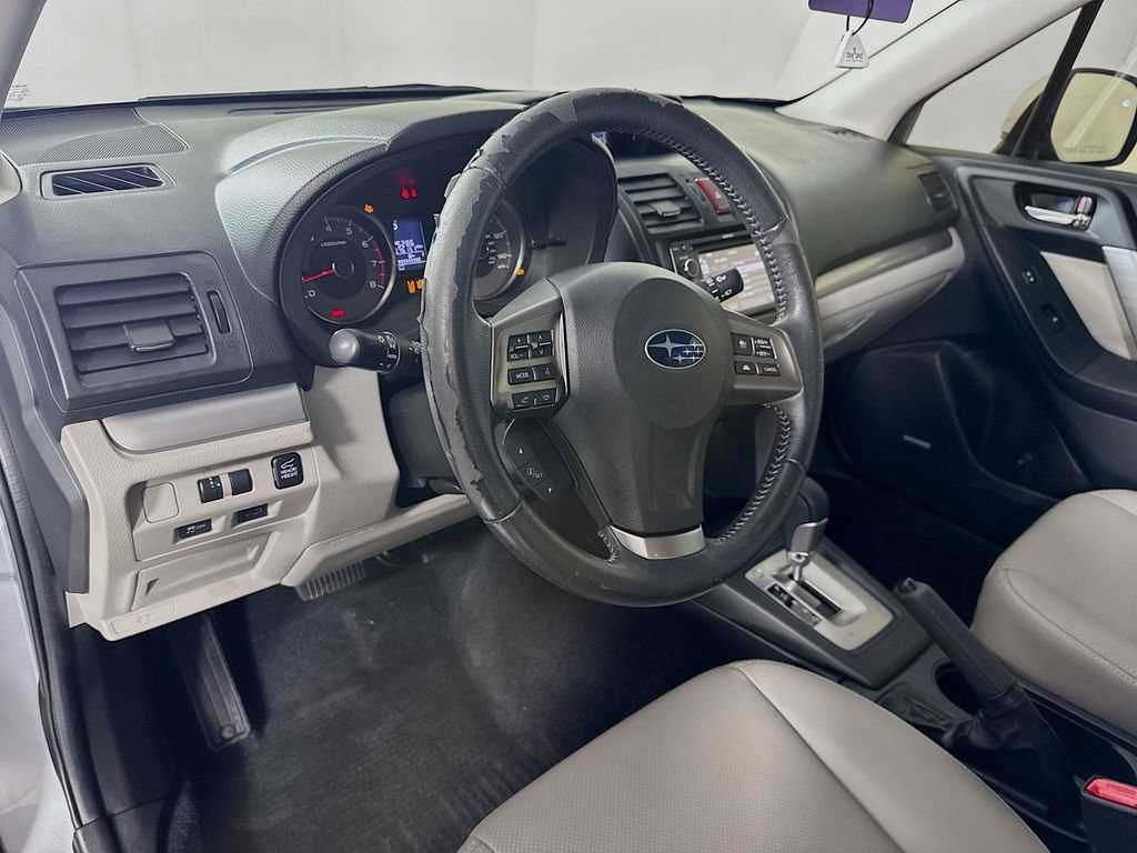 Used 2015 Subaru Forester 2.5i Limited AWD/4WD image 9