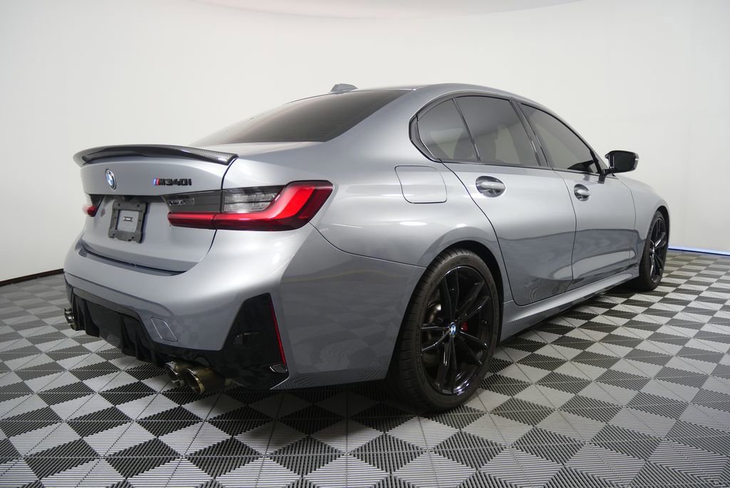 Used 2024 BMW M340i w/ Shadowloine Package image 3