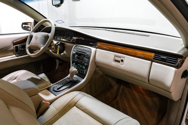 Used 2000 Cadillac Eldorado ESC w/ Comfort/Convenience Pkg FWD image 17