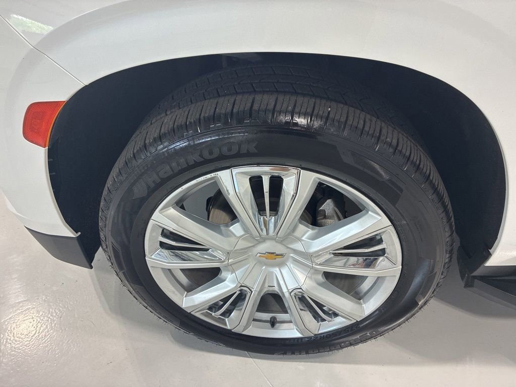 Used 2022 Chevrolet Tahoe High Country AWD/4WD image 9