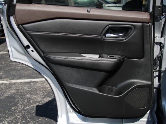 Certified 2023 Nissan Rogue SV w/ SV Premium B Package FWD image 28