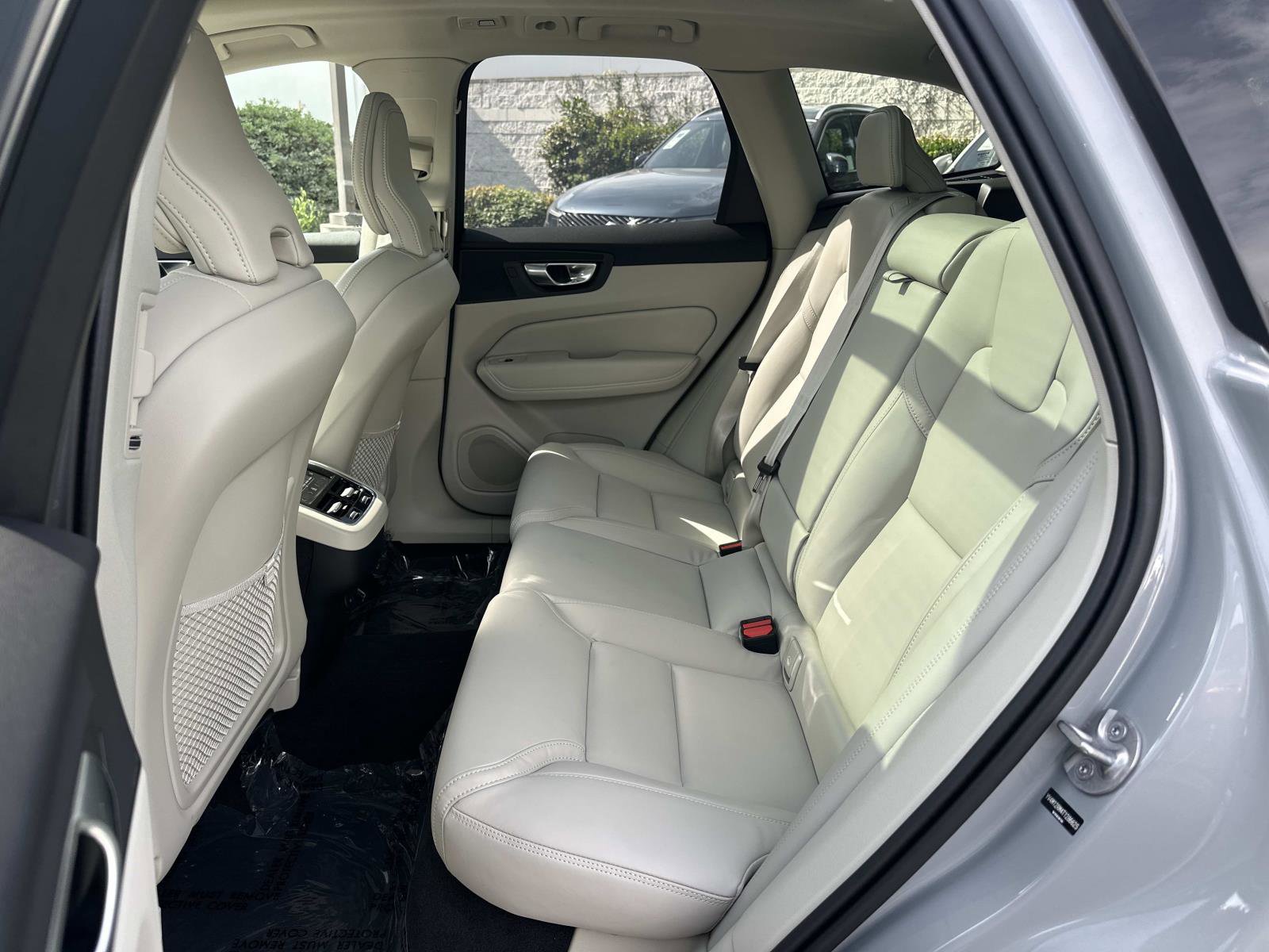 Certified 2026 Volvo XC60 B5 Ultra w/ Protection Package Premier image 21