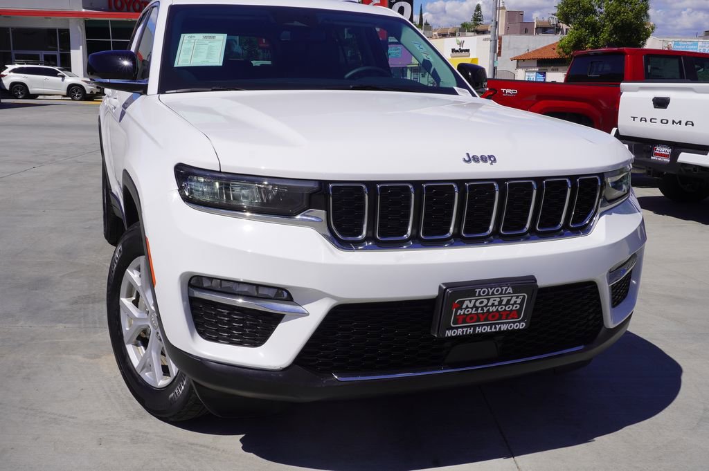 Used 2023 Jeep Grand Cherokee Limited image 2