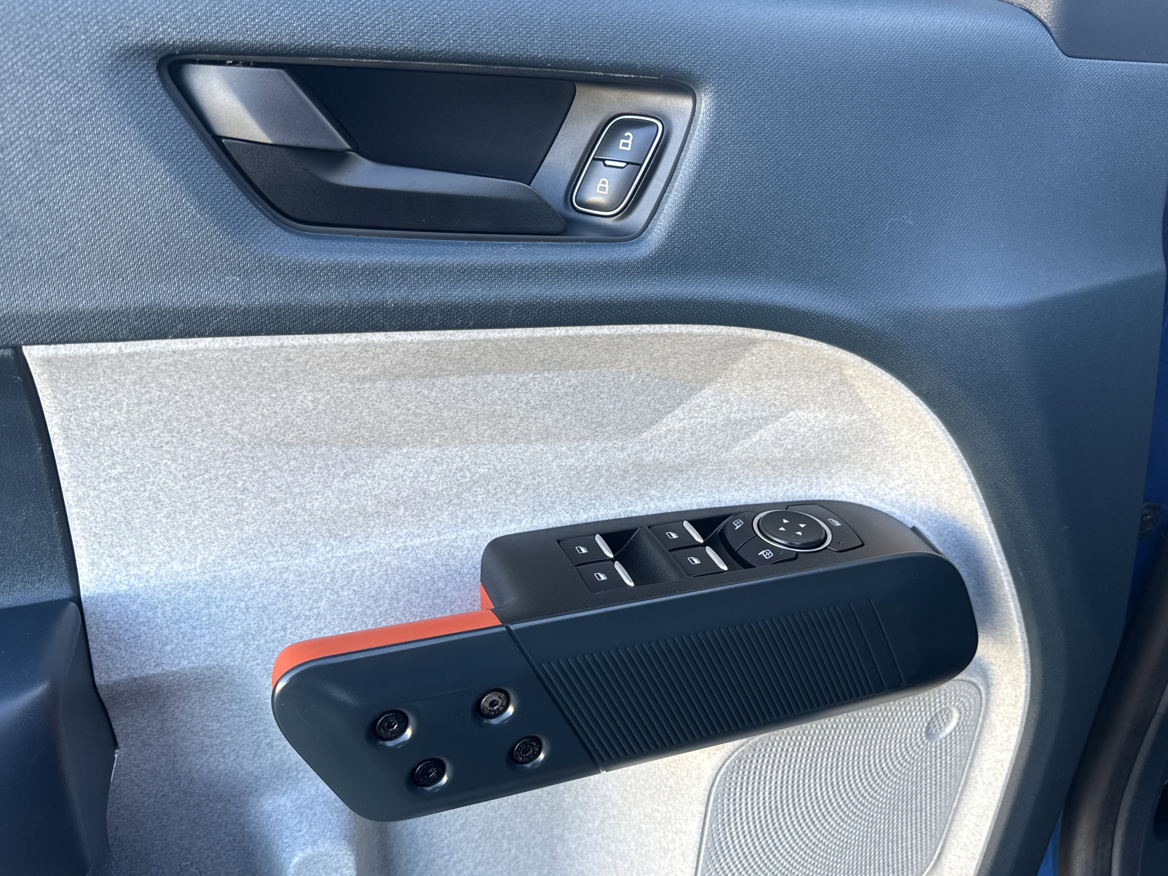 Used 2023 Ford Maverick XLT image 17