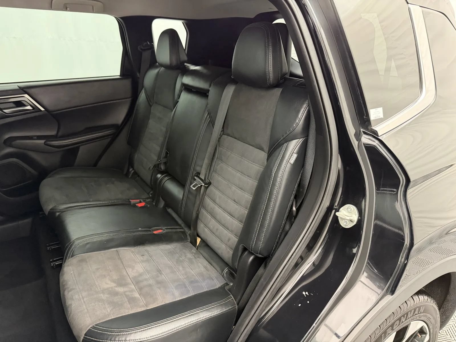 Used 2022 Mitsubishi Outlander SE FWD image 27