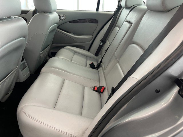 Used 2005 Jaguar S-TYPE R image 28