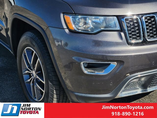 Used 2018 Jeep Grand Cherokee Limited AWD/4WD image 10