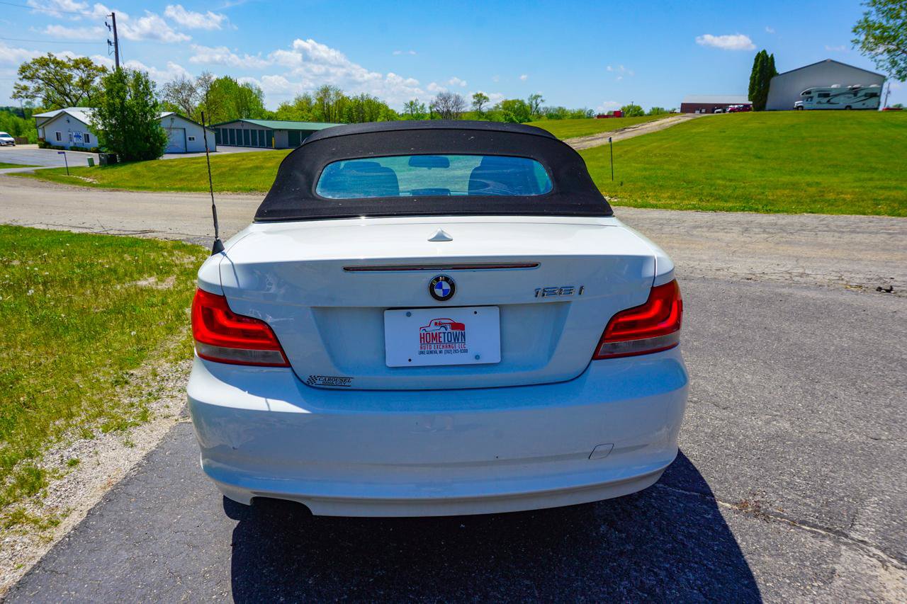 Used 2012 BMW 128i Convertible RWD image 13