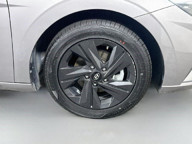 Used 2022 Hyundai Elantra SEL w/ Convenience Package FWD image 31
