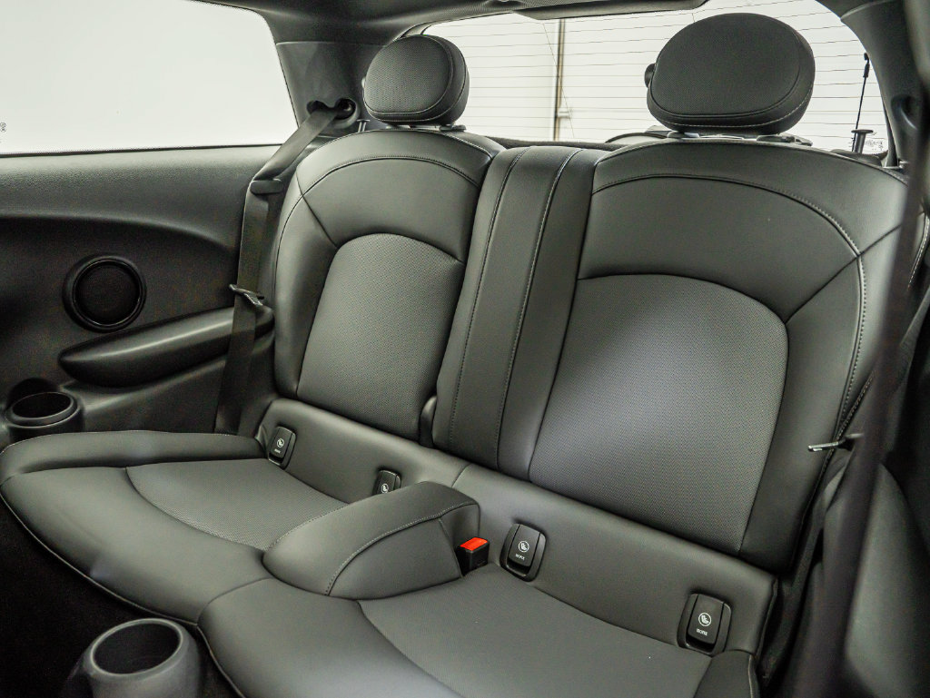 Used 2021 MINI Cooper S w/ 6.5" Touchscreen Package FWD image 33