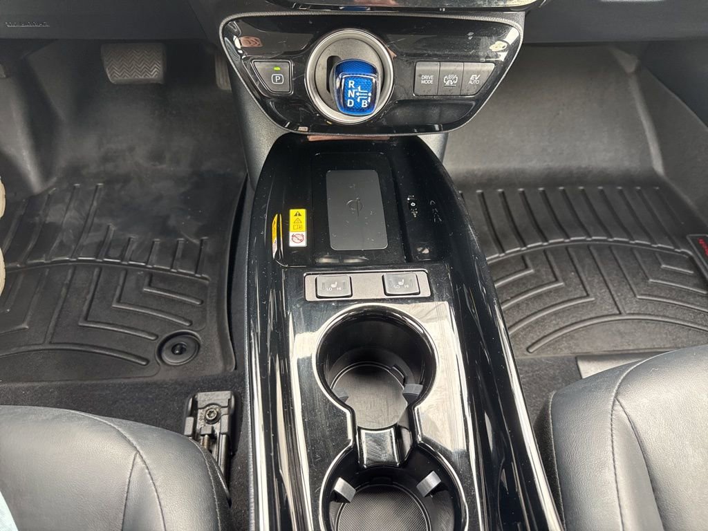 Used 2021 Toyota Prius Prime Limited image 18