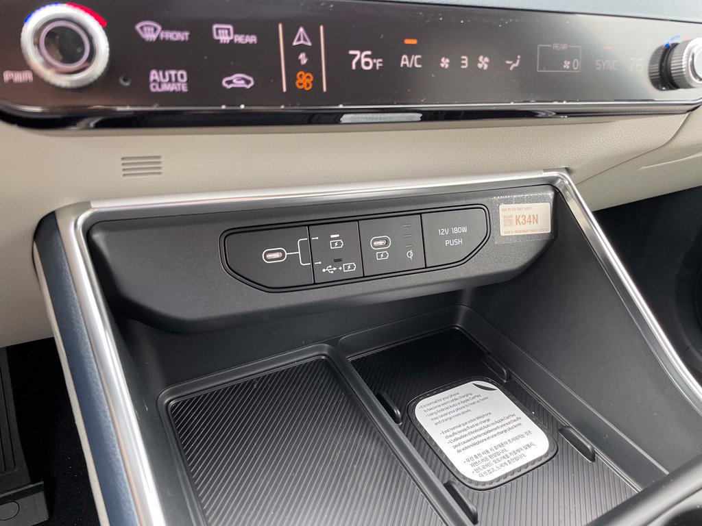 New 2026 Kia Carnival EX FWD image 19