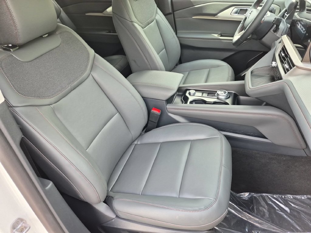 New 2026 Ford Explorer Active w/ Active Comfort Package AWD/4WD image 22
