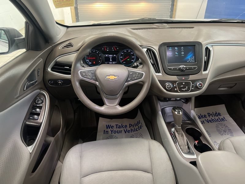 Used 2018 Chevrolet Malibu LS FWD image 29