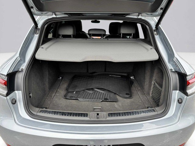 Used 2019 Porsche Macan image 53